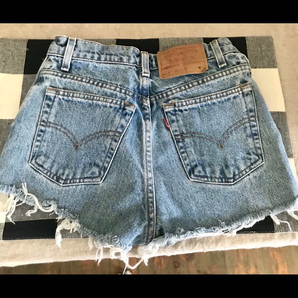 Levi’s high rise cutoff shorts (size 24-25)